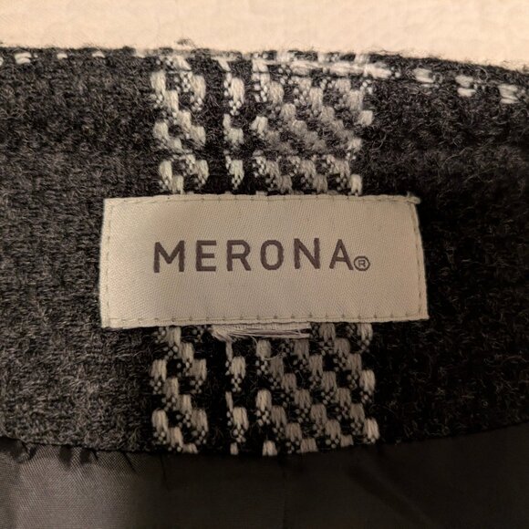 Black & White Plaid Wool-Blend Tweed Lined Collarless Lady Jacket - Picture 6 of 7